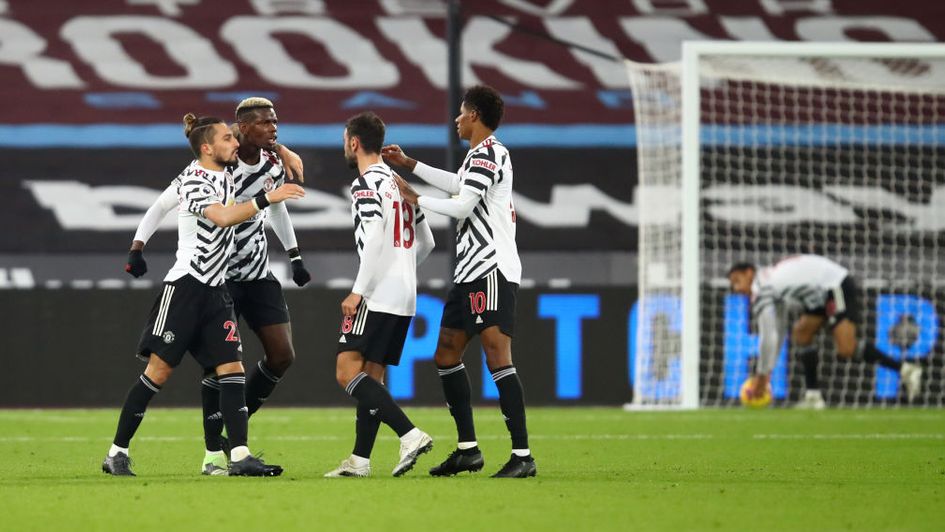 United players celebrate after Pogba's brilliant equaliser