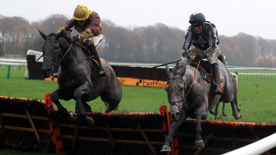 War Lord leads Umbrigado over the last