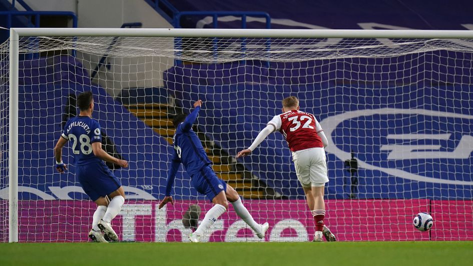 Emile Smith Rowe scores for Arsenal at Stamford Bridge