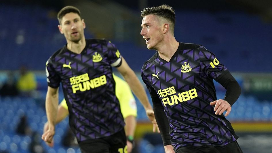 Ciaran Clark celebrates his goal against Leeds
