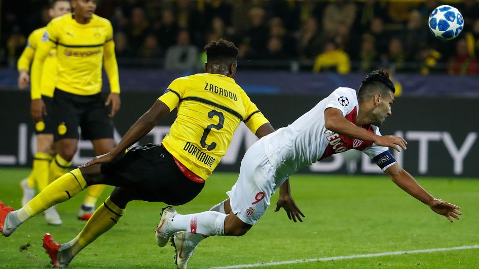 Dan-Axel Zagadou looks to stop Radamel Falcao
