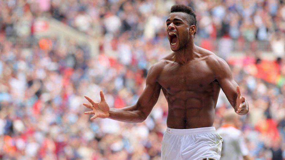 Ricardo Vaz Te celebrates his winning goal against Blackpool