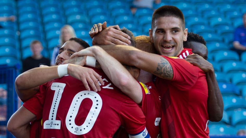 Fulham celebrate Tom Cairney's goal at Sheffield Wednesday