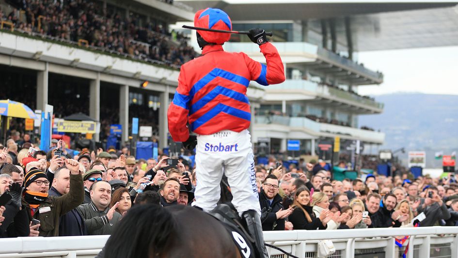 Sprinter Sacre returns in triumph in 2016