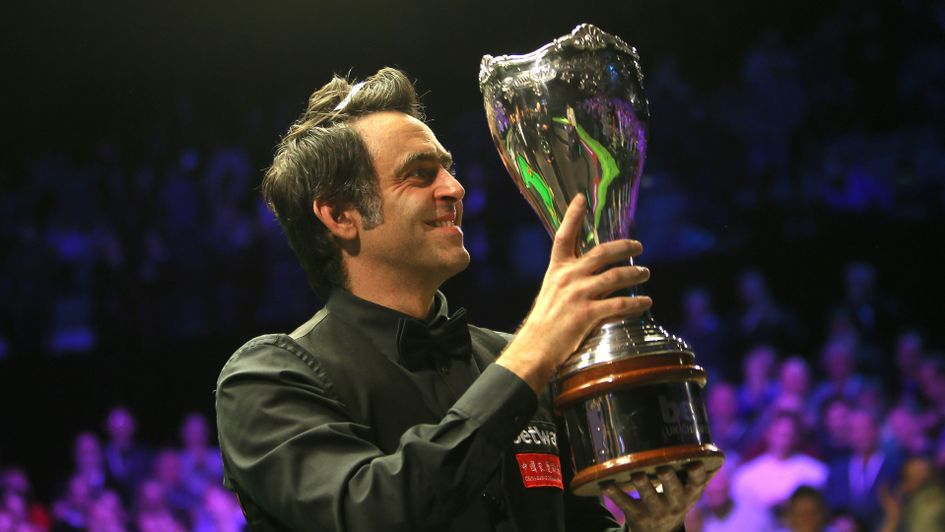 Ronnie O'Sullivan with the UK Championship trophy