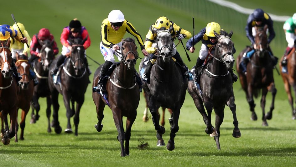 Eva Maria on her way to victory at Newmarket under Paul Hanagan