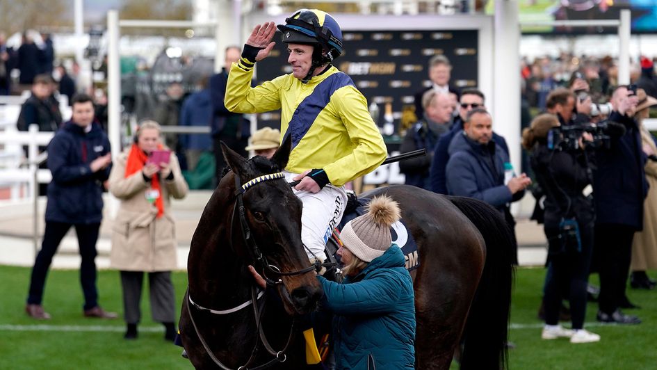 Sean Flanagan celebrates on Marine Nationale