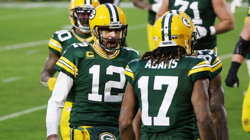 Davante Adams celebrates with Aaron Rodgers
