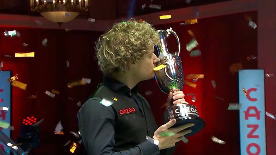 Neil Robertson celebrates winning the Tour Championship