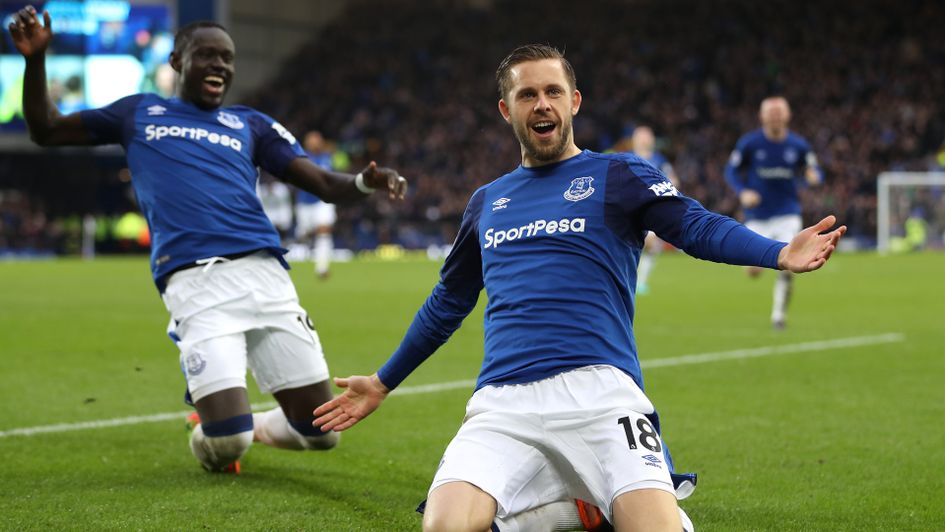 Everton duo Oumar Niasse and Gylfi Sigurdsson celebrate