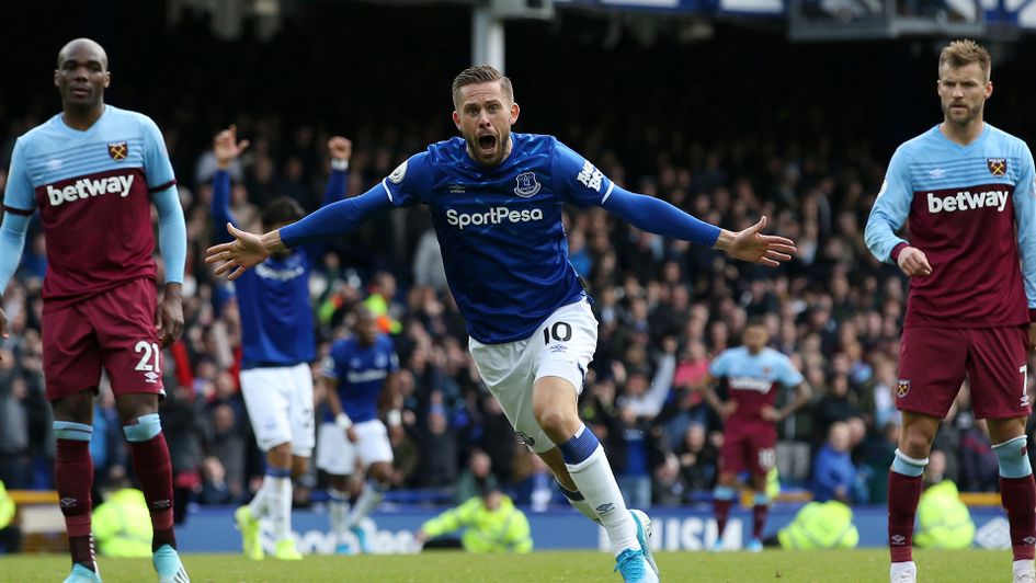 Gylfi Sigurdsson scores Everton's second against West Ham