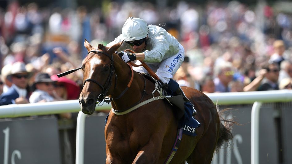 Communique wins at Newmarket
