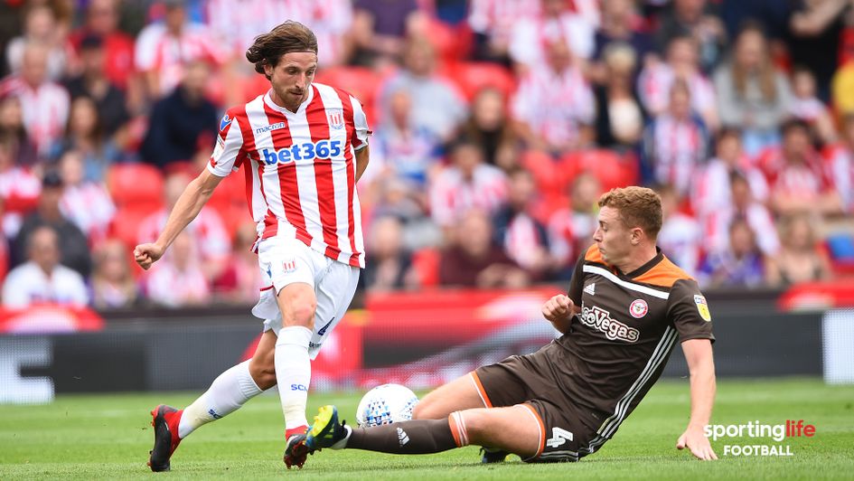 Lewis MacLeod (right) in action for Brentford
