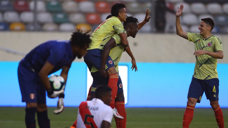 Colombia celebrate Duvan Zapata's goal