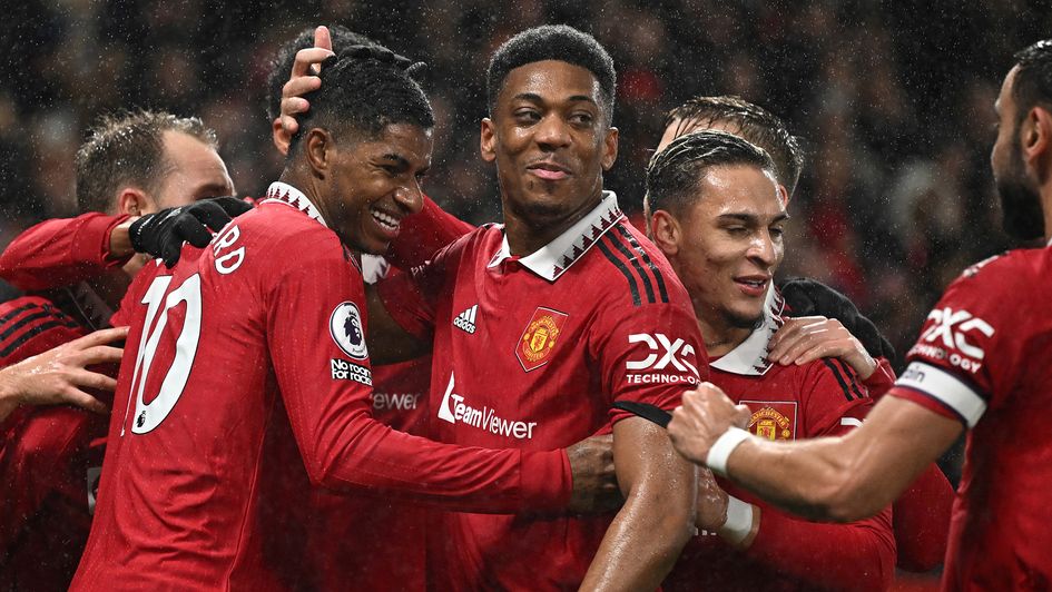 Manchester United celebrate Marcus Rashford's goal against Nottingham Forest