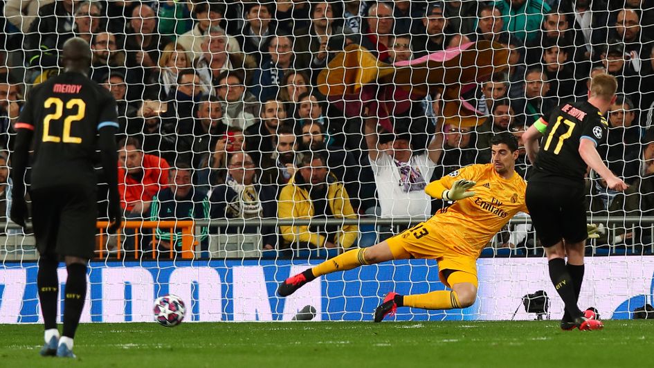 Kevin De Bruyne scores his penalty against Real Madrid