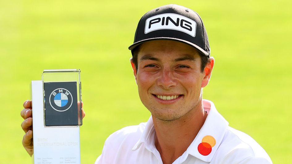 Viktor Hovland celebrates