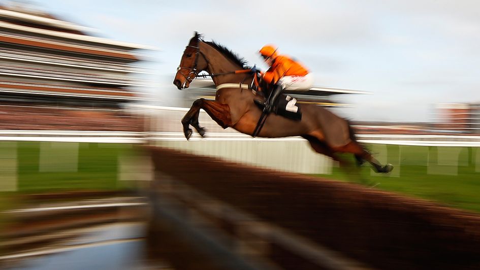 Thistlecrack: Set for hurdles return