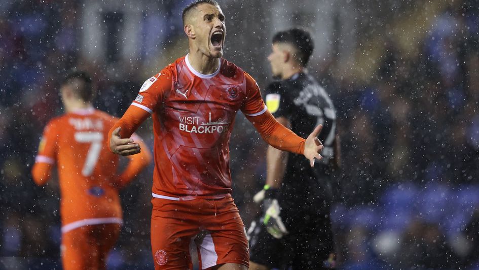 Jerry Yates celebrates for Blackpool