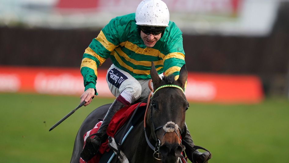 Aidan Coleman winning on Epatante at Newbury