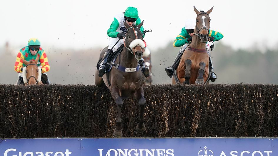 Vinndication on his way to victory at Ascot