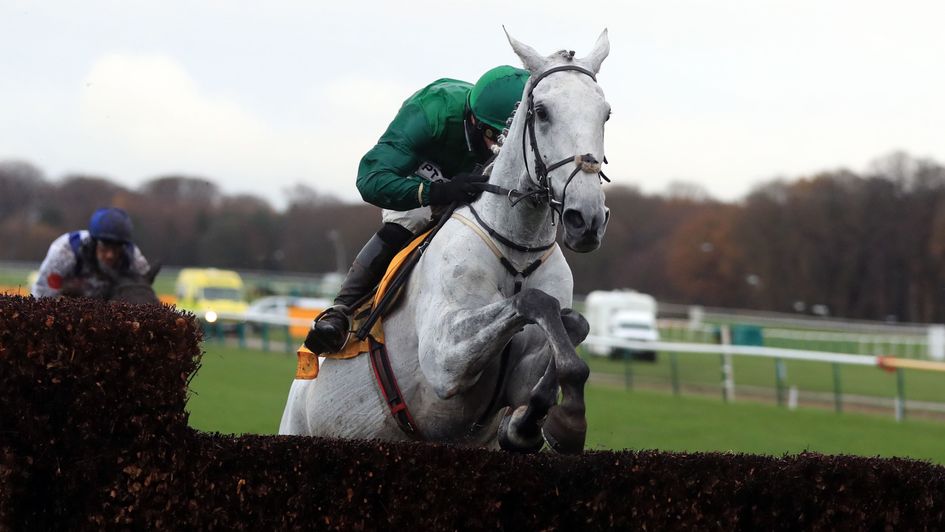 Bristol De Mai pours it on at Haydock