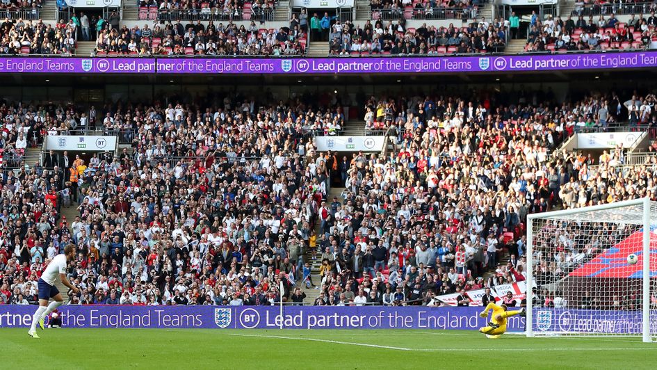 Harry Kane scores his penalty against Bulgaria