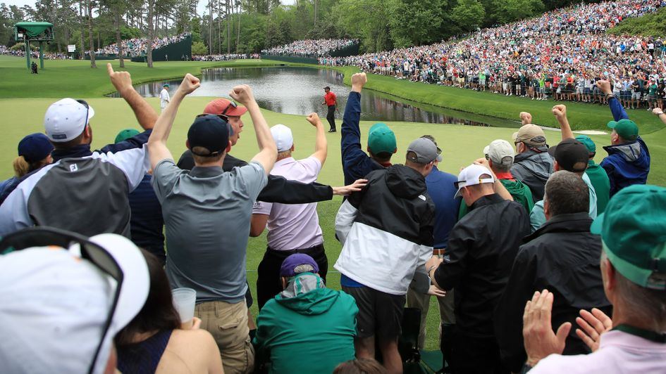 Tiger Woods birdies the 16th on his way to victory at Augusta