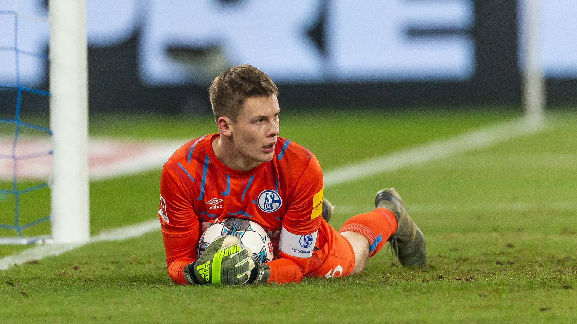 Schalke goalkeeper Alexander Nubel